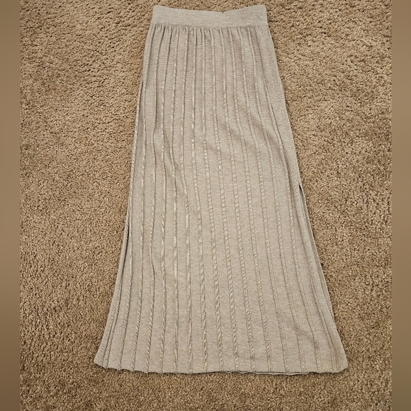 Promesa Sweet Simplicity Rib-Knit Midi Sweater Skirt In Heather Grey, Size Small - Picture 5 of 7